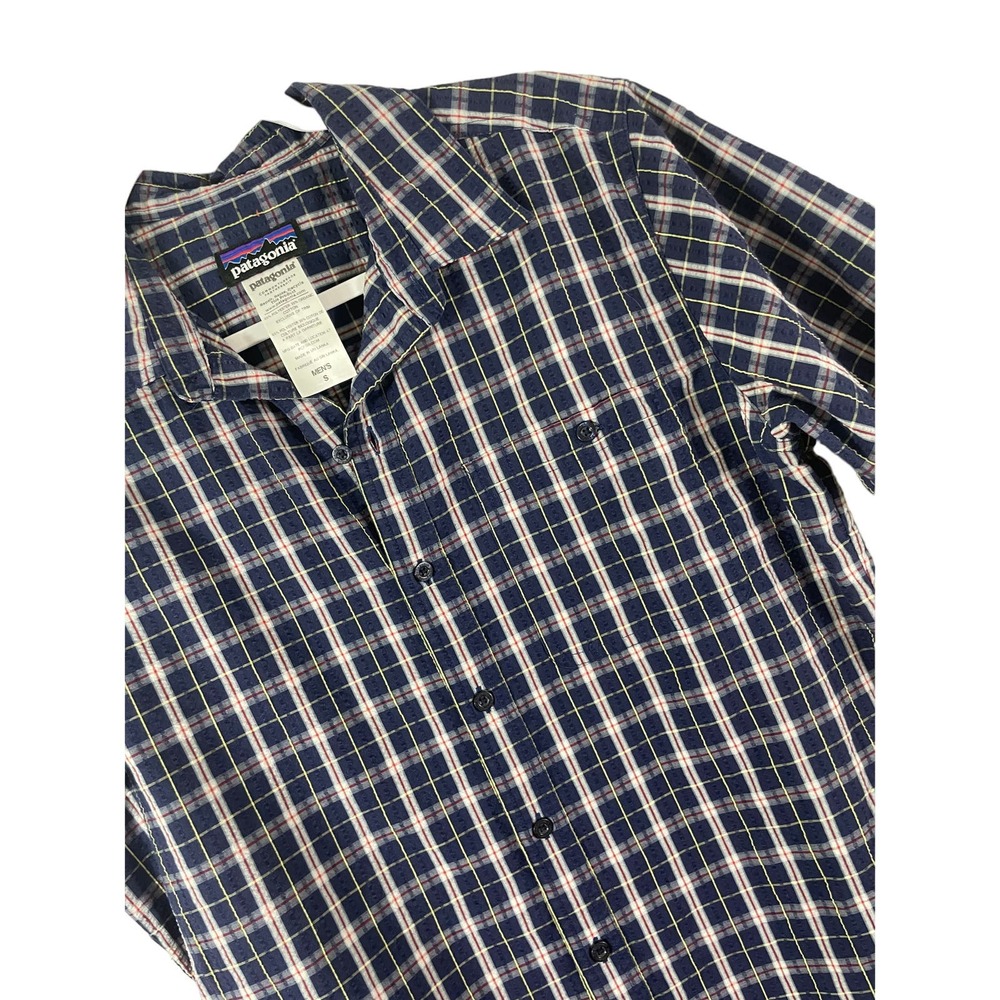 Patagonia Button up Shirt Men's Small Short Sleeve Blue Red Yellow Plaid